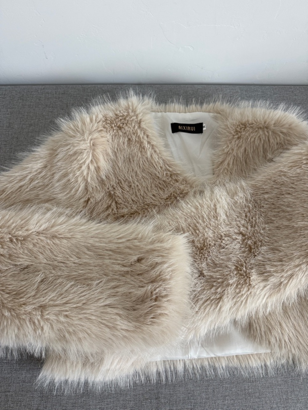 Beige Faux Fur Cropped Teddy Jacket - Picture 9 of 10